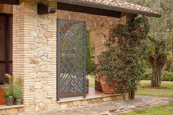 Sichtschutz Adda montiert | Pulverbeschichtet Anthrazit